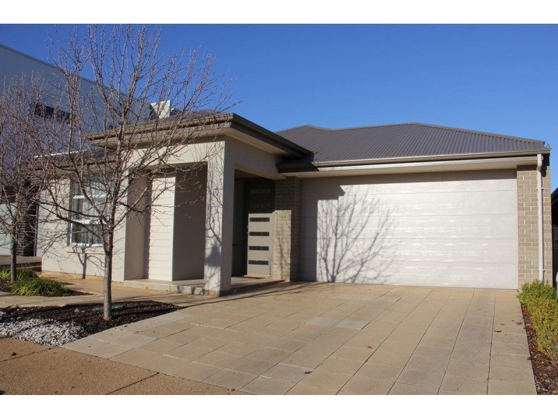 16 Isaacs Way, Evanston South SA 5116