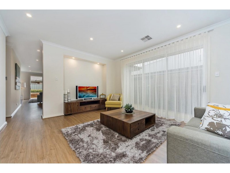 16 Isaacs Way, Evanston South SA 5116