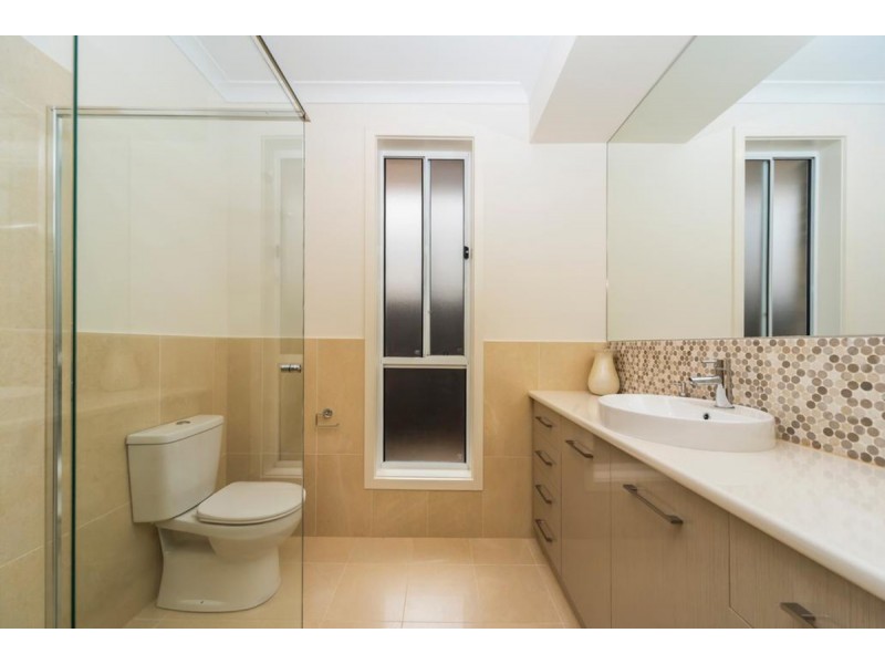 16 Isaacs Way, Evanston South SA 5116