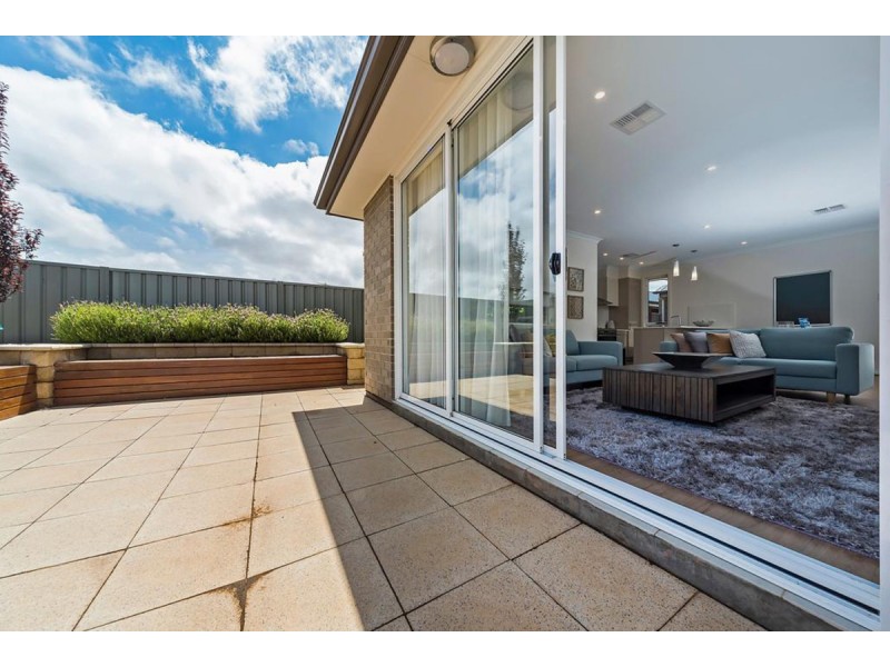 16 Isaacs Way, Evanston South SA 5116