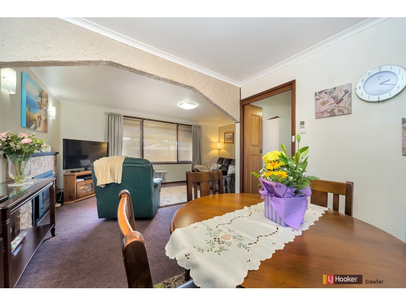 8 Jones Crescent, Elizabeth East SA 5112