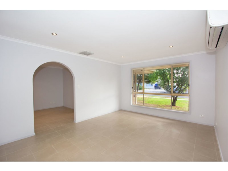 2A Barker Street, Willaston SA 5118