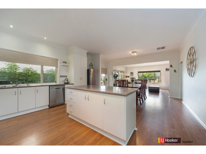 11 Selway Place, Evanston Park SA 5116