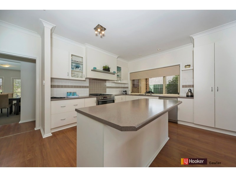 11 Selway Place, Evanston Park SA 5116