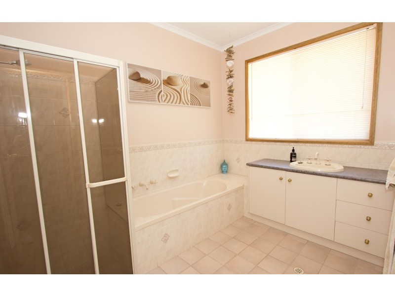 3 Caitlin Court, Angle Vale SA 5117