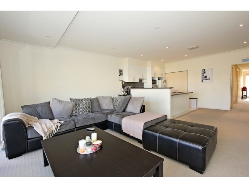 62 Hindmarsh Circuit, Mawson Lakes SA 5095