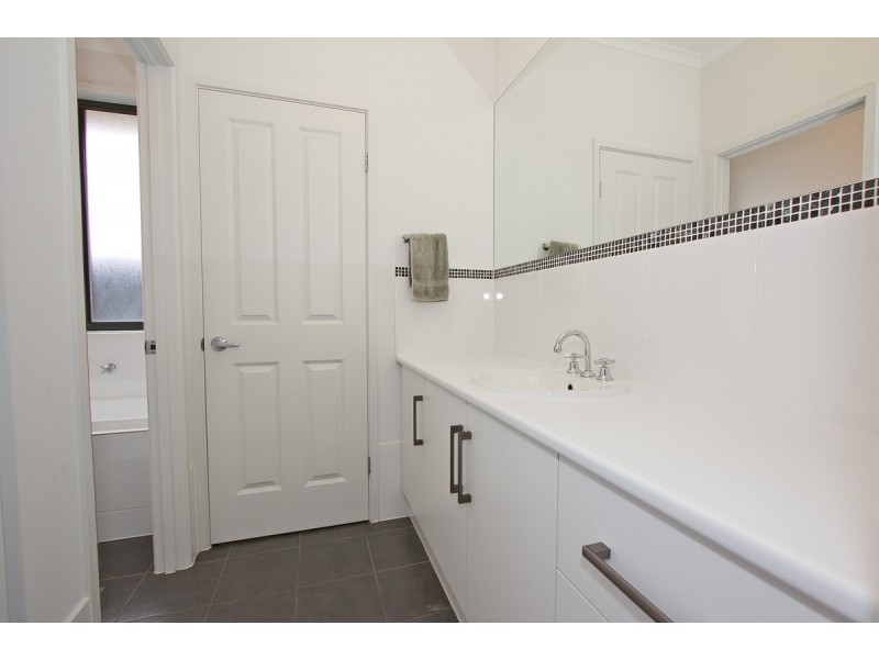 16 Andreas Avenue, Evanston Gardens SA 5116