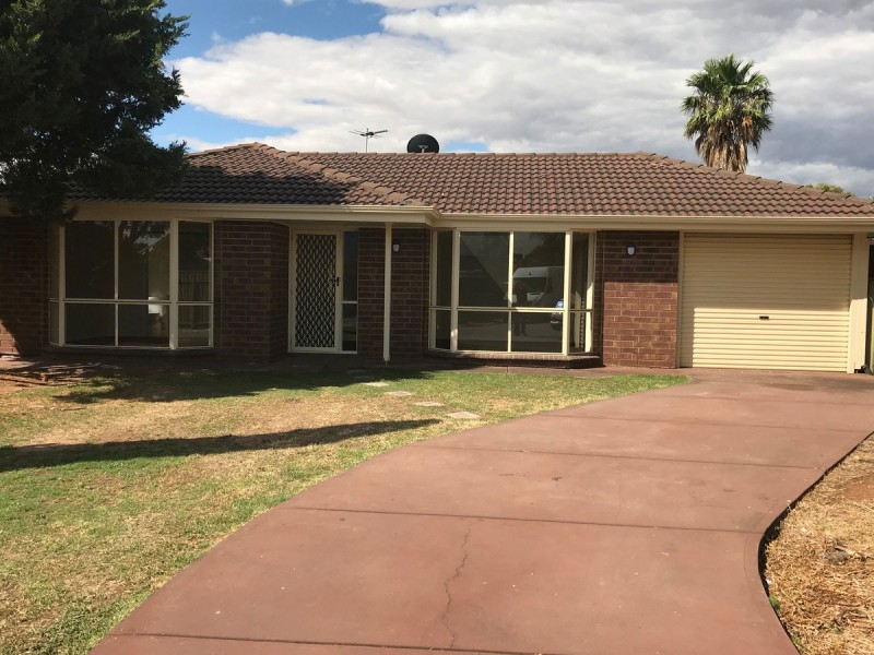 6 Redman Court, Andrews Farm SA 5114