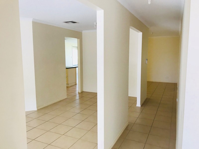 20 Ames Drive, Evanston Park SA 5116