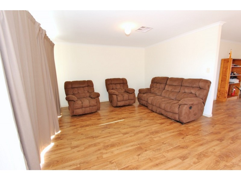 1E Young Terrace, Evanston Gardens SA 5116