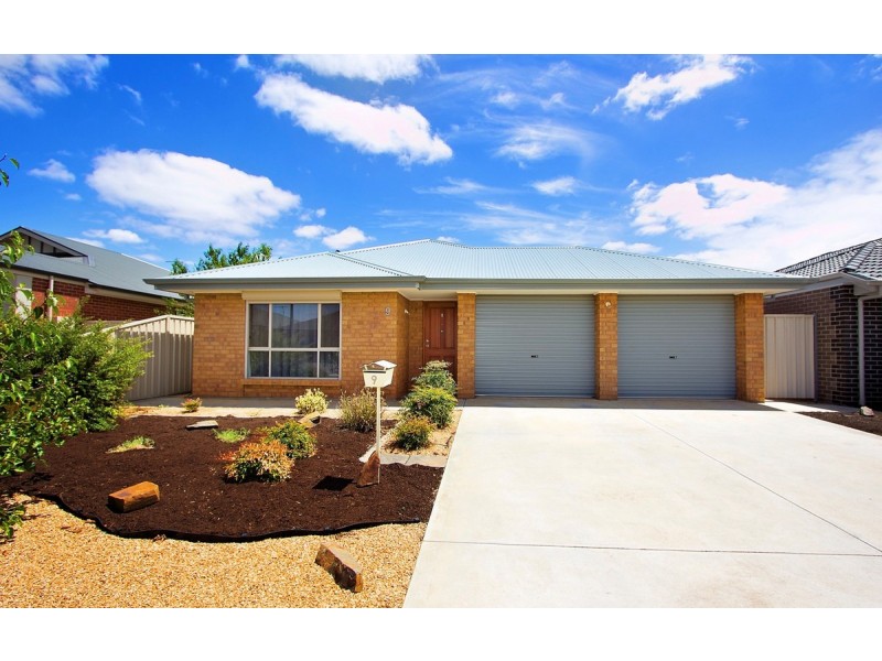 9 Wilson Court, Reid SA 5118