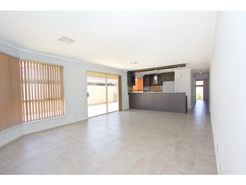 9 Wilson Court, Reid SA 5118