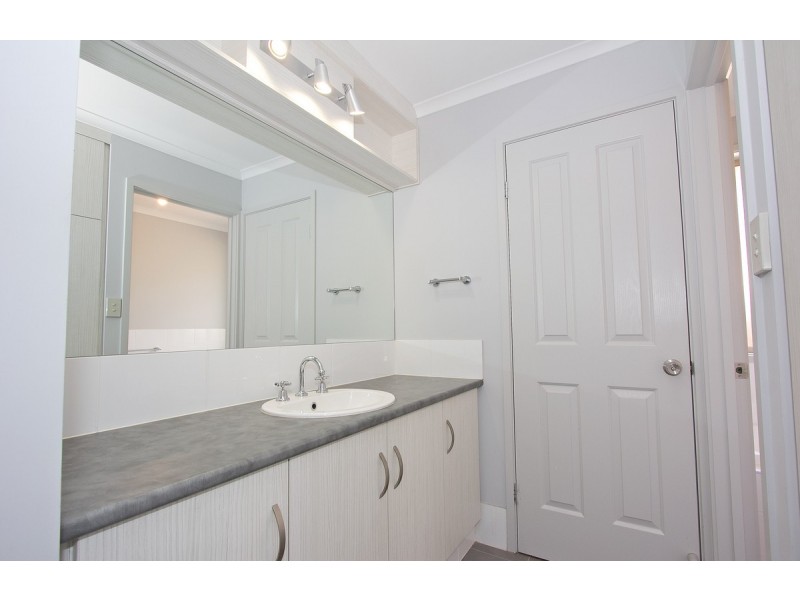 9 Wilson Court, Reid SA 5118