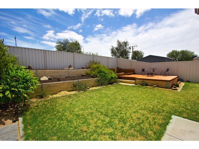 9 Wilson Court, Reid SA 5118