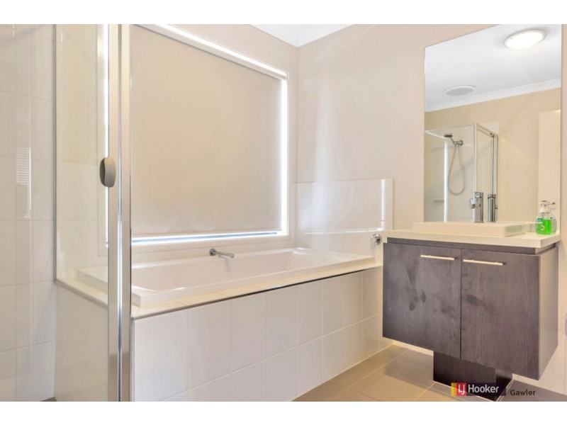 10 Biarritz Street, Munno Para West SA 5115