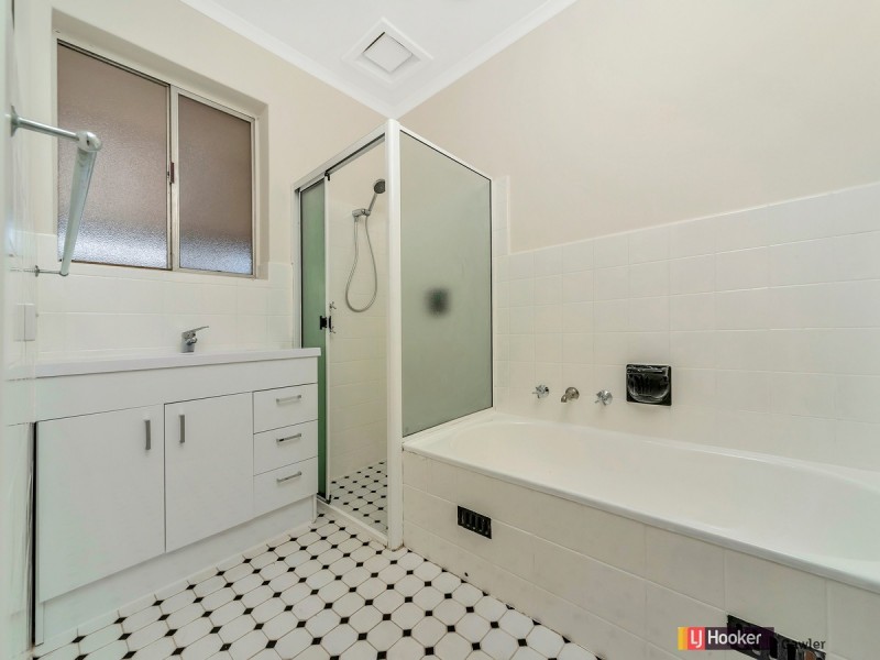 17 Liverpool Crescent, Salisbury East SA 5109