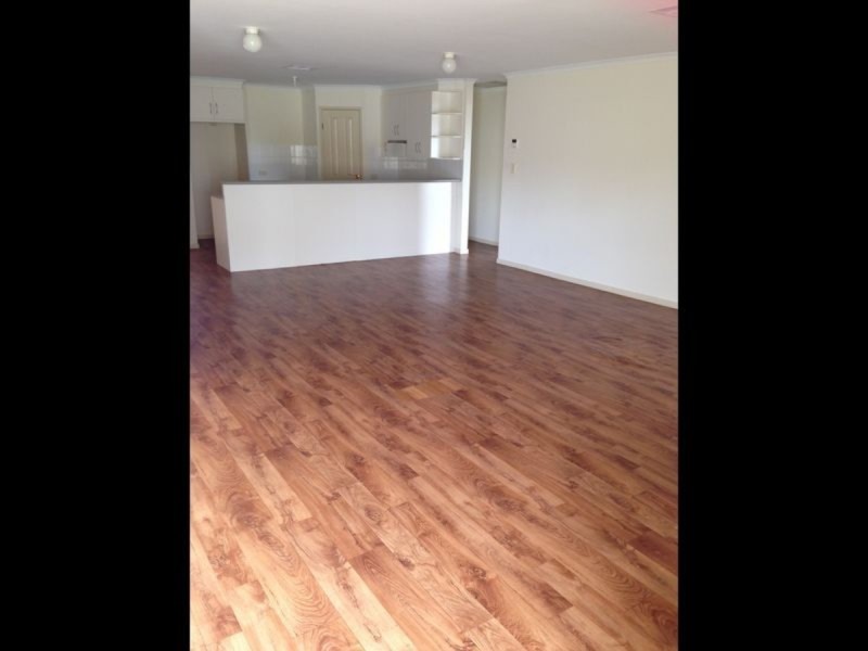 Unit/1E Young Terrace, Evanston Gardens SA 5116