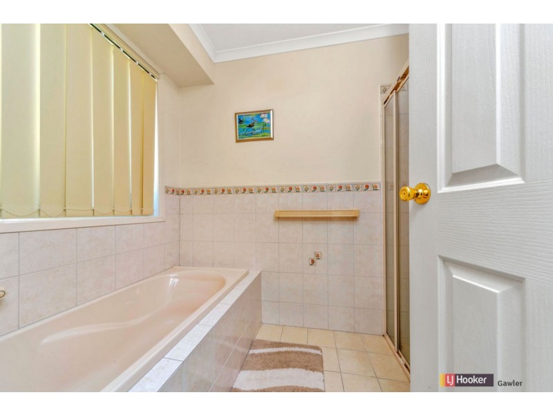 8 Coleman Parade, Evanston Park SA 5116