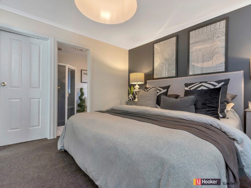 49 Trinity Drive, Evanston Park SA 5116