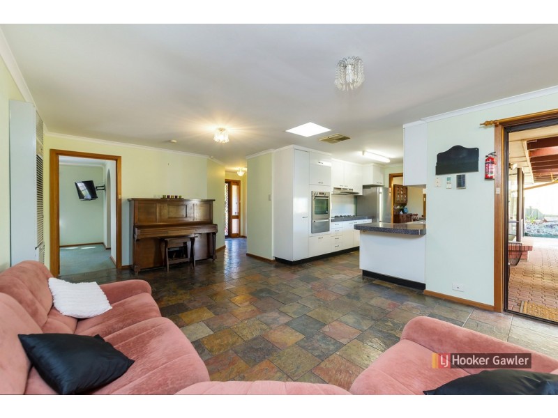 2 Cawston Court, Gulfview Heights SA 5096