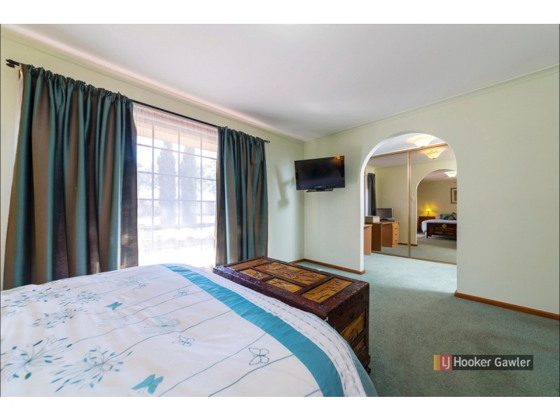 2 Cawston Court, Gulfview Heights SA 5096