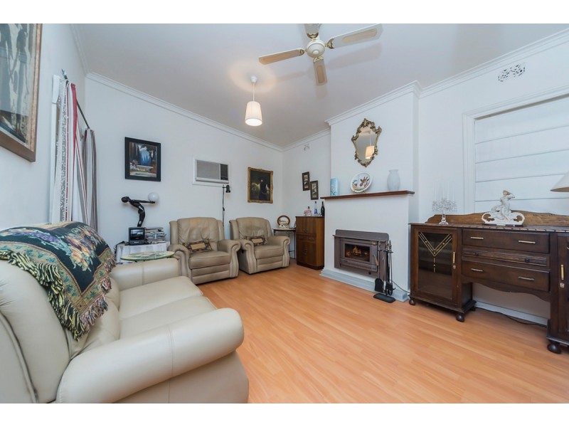 28 Burrows Street, Willaston SA 5118