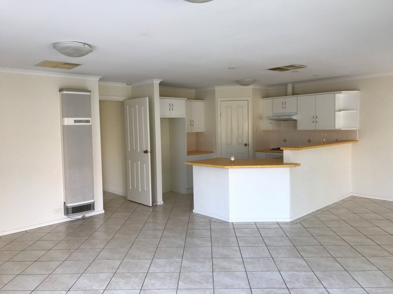 14 Gleeson Grove, Evanston Park SA 5116