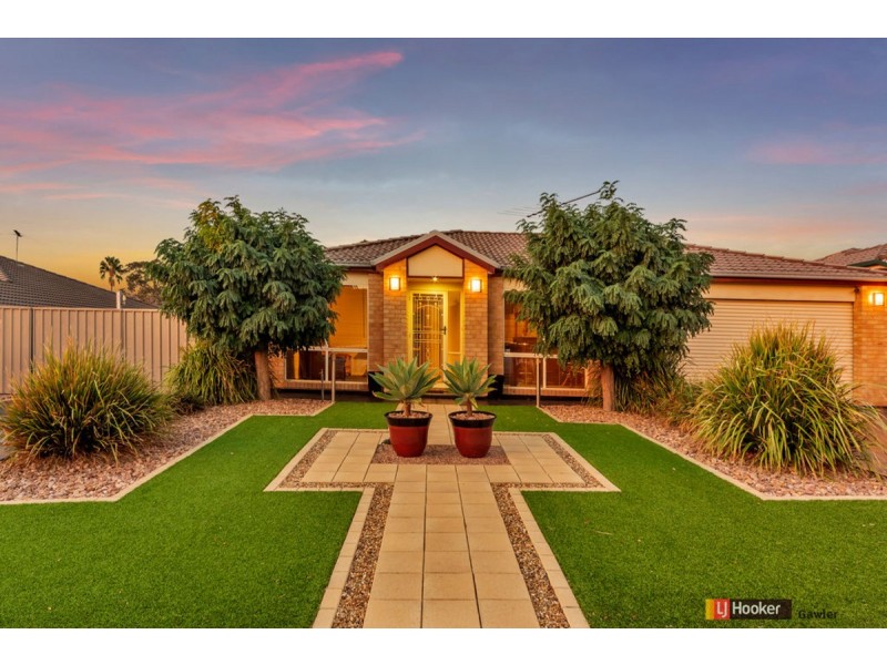 13 Gleeson Grove, Evanston Park SA 5116