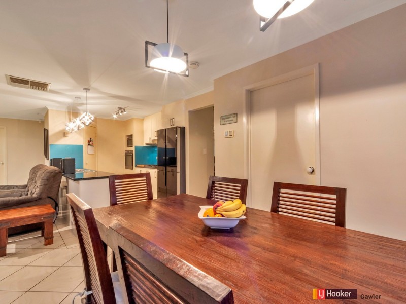 13 Gleeson Grove, Evanston Park SA 5116