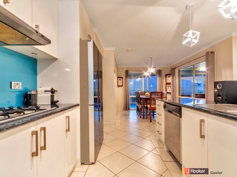 13 Gleeson Grove, Evanston Park SA 5116