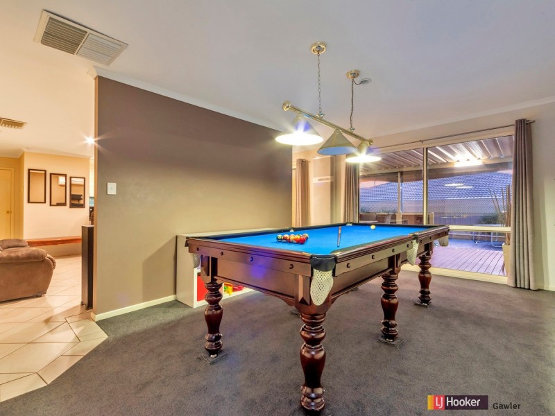 13 Gleeson Grove, Evanston Park SA 5116