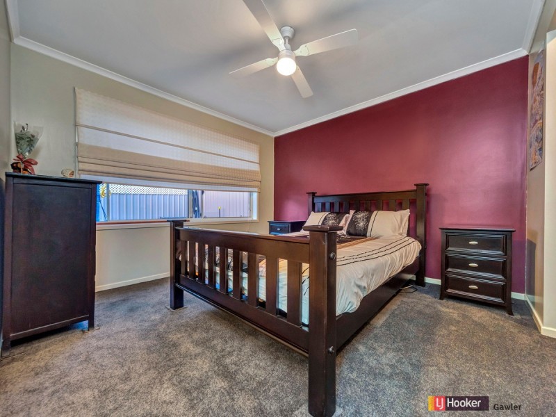 13 Gleeson Grove, Evanston Park SA 5116