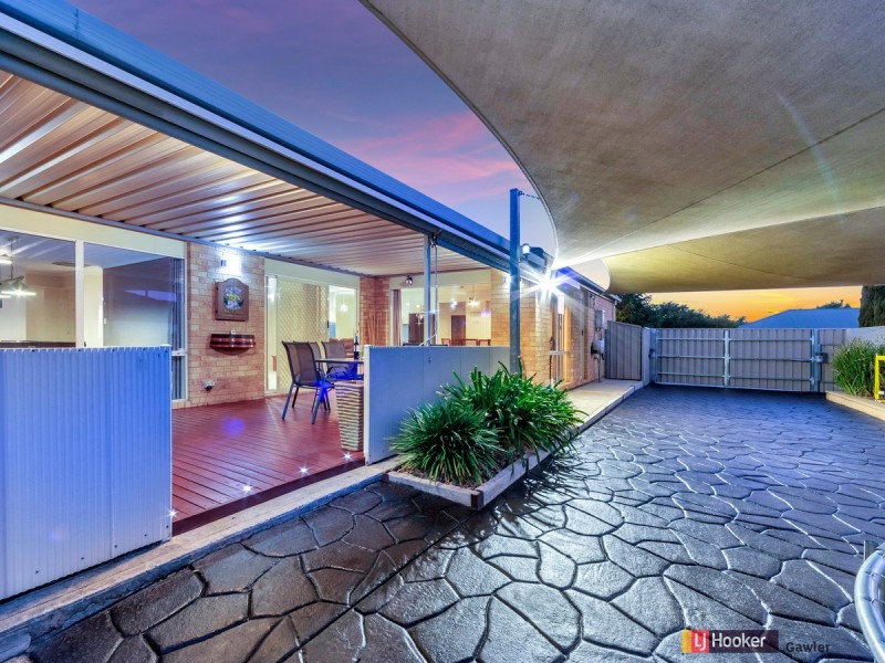 13 Gleeson Grove, Evanston Park SA 5116