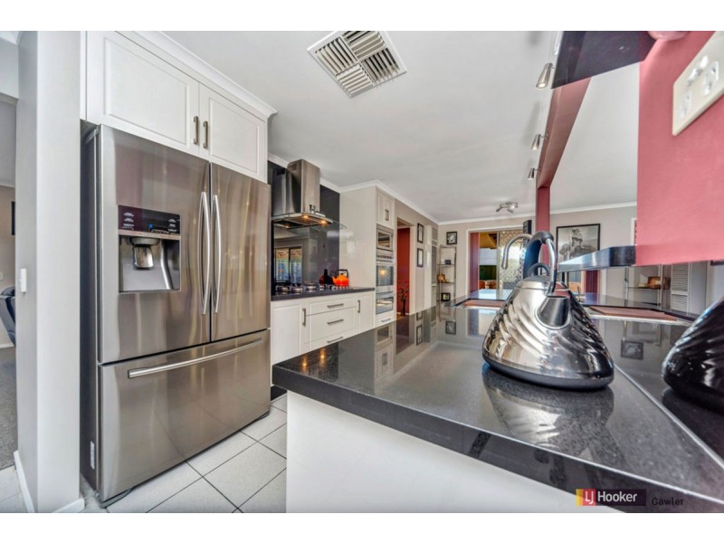 14 Priory Road, Gulfview Heights SA 5096