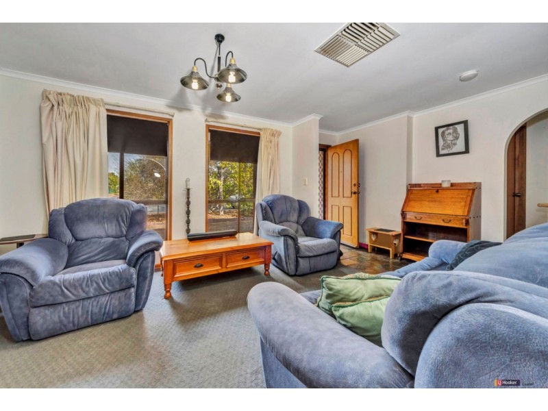 27 Rau Avenue, Evanston SA 5116