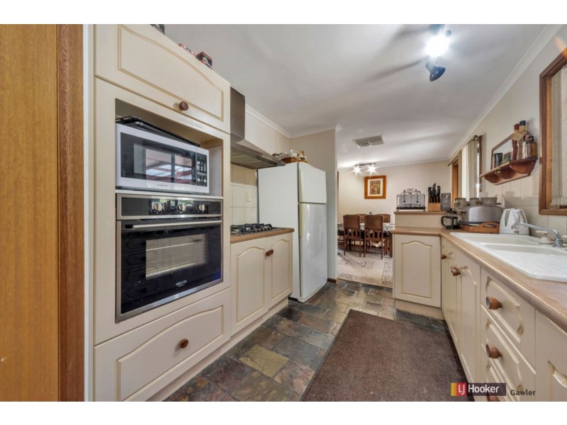 27 Rau Avenue, Evanston SA 5116