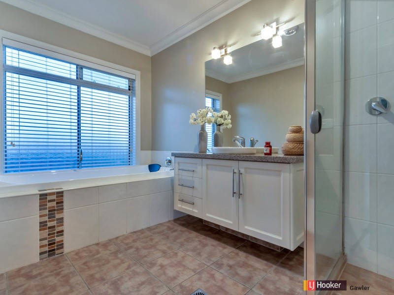 19 Glenfield Circuit, Angle Vale SA 5117