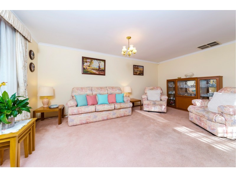 8 Fishburn Court, Wynn Vale SA 5127