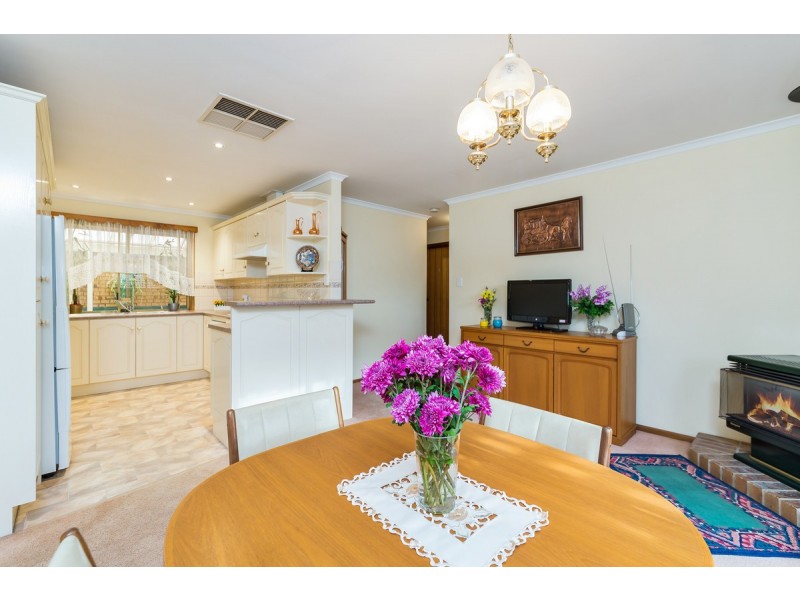 8 Fishburn Court, Wynn Vale SA 5127