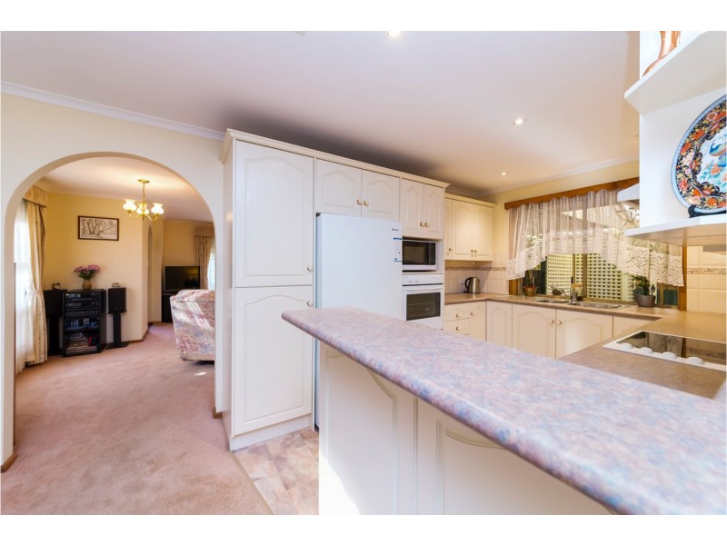 8 Fishburn Court, Wynn Vale SA 5127