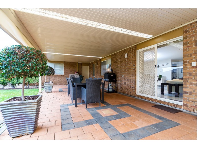 24 Angas Avenue, Evanston Park SA 5116