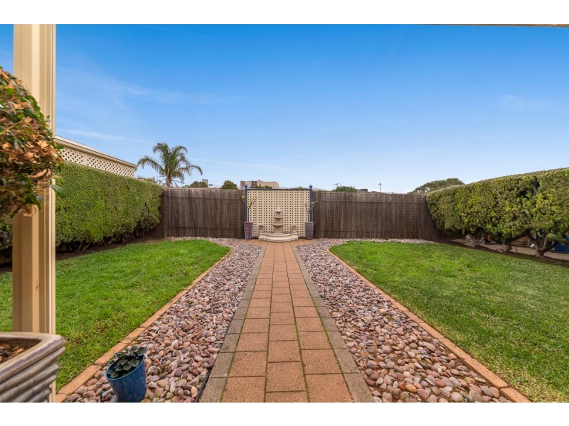 24 Angas Avenue, Evanston Park SA 5116