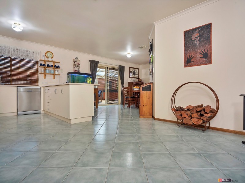 31 Angas Avenue, Evanston Park SA 5116