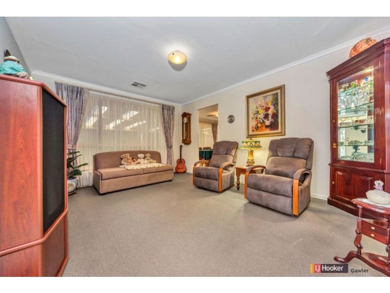 12 Mueller Drive, Evanston Park SA 5116