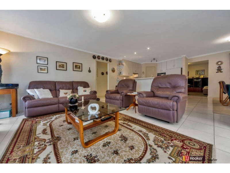 12 Mueller Drive, Evanston Park SA 5116