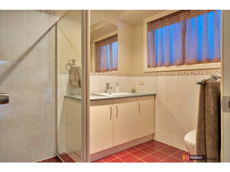 33 Palamountain Drive, Evanston Park SA 5116