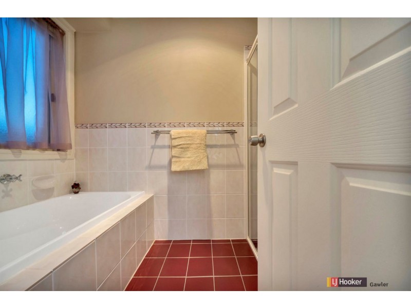 33 Palamountain Drive, Evanston Park SA 5116