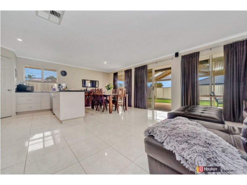 2 Bleby Court, Reid SA 5118
