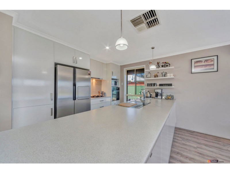 7 Jestina Court, Evanston SA 5116