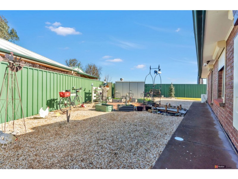 7 Jestina Court, Evanston SA 5116